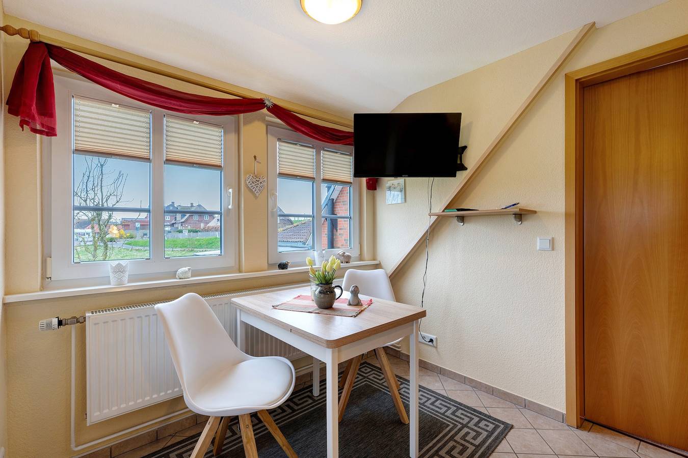 Ganze Wohnung, Ferienwohnung 'Ebbe Und Flut' mit Gemeinschaftsgarten und Balkon in Nordstrand (Gemeinde), Nordseeküste