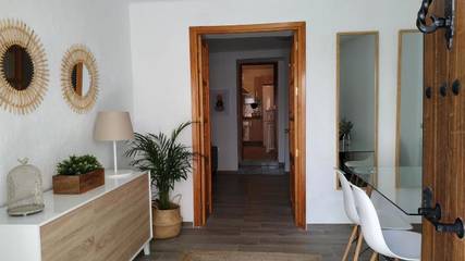 Gîte pour 8 personnes, avec jardin et vue à Zuheros