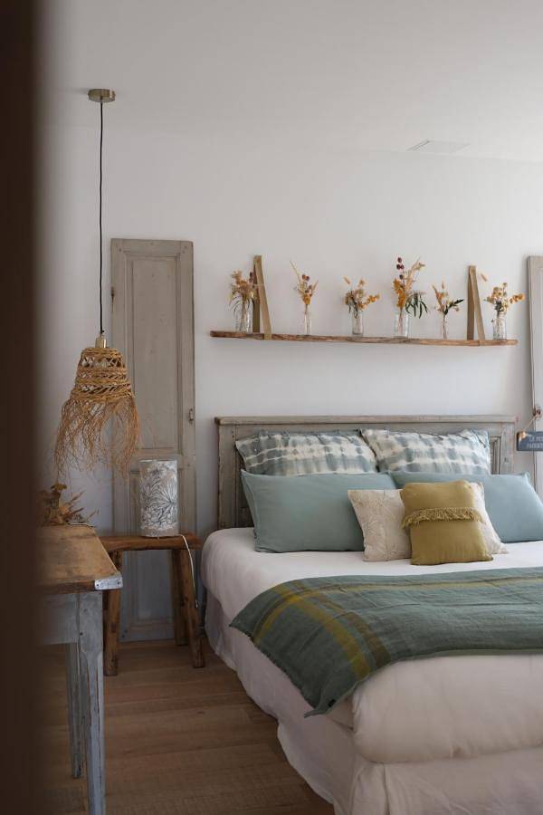 Location de vacances pour 2 personnes, avec Terrasse et Jardin ainsi que Piscine et Vue dans Chaveyriat