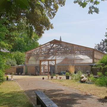 Gîte pour 17 personnes, avec vue sur le lac et jardin ainsi que sauna et vue, animaux acceptés à Saint-Venant
