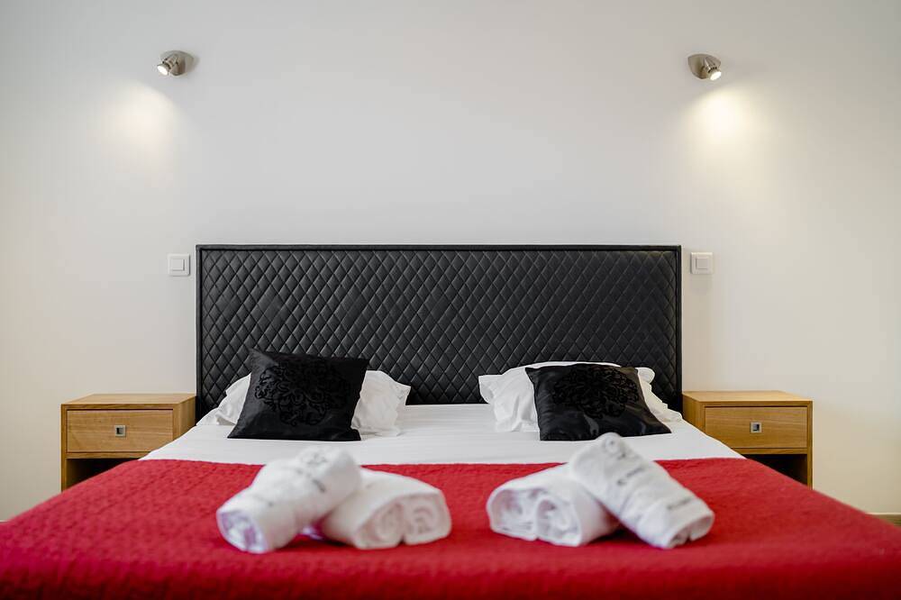 T2 Roma 2/4 personnes au sein d'une résidence avec piscine chauffée in Porto-Vecchio, Arrondissement de Sartène