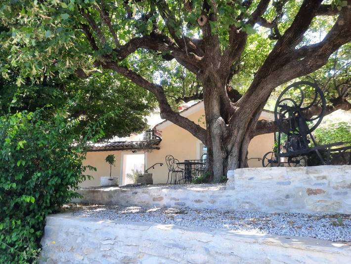 Appartement de vacances pour 2 personnes, avec Terrasse ainsi que Jardin et Vue à Sablet