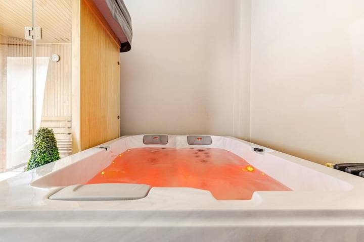 Gîte pour 2 personnes, avec jacuzzi et sauna à Montrouge - 3