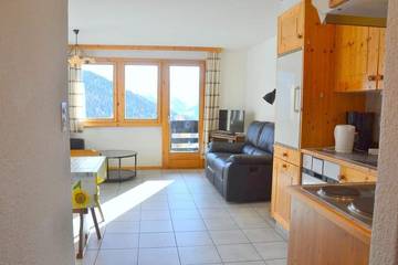 Gîte pour 6 personnes, avec balcon dans Chandolin