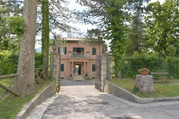 B&b per 2 persone, con Terrazza e Giardino nonché Panorama in Parco nazionale dei Monti Sibillini
