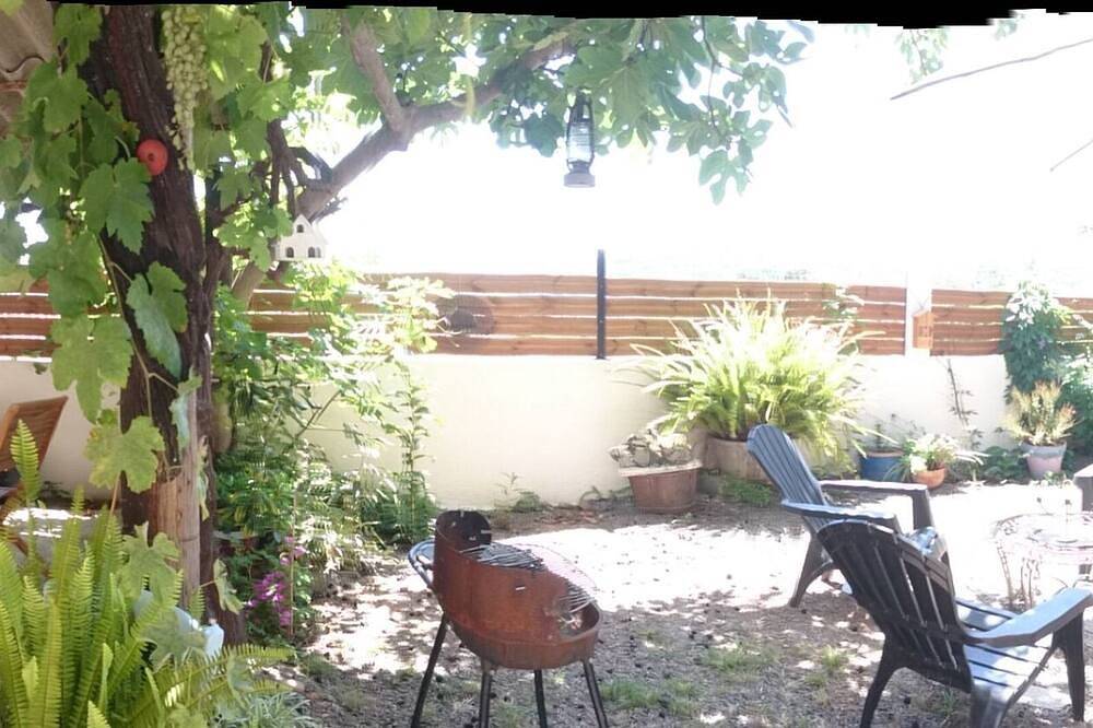 Ganze Wohnung, Korsika, zwischen Meer und Bergen! \"U Zifiru\" in Folelli, Penta-di-Casinca