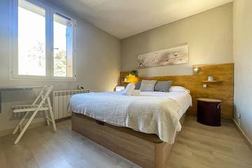 Gîte pour 2 personnes, avec sauna ainsi que jardin et piscine à Enveitg