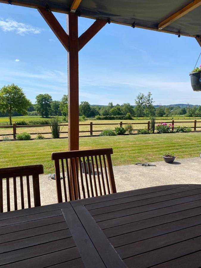 Chambre d’hôte pour 6 personnes, avec Terrasse ainsi que Jardin et Vue