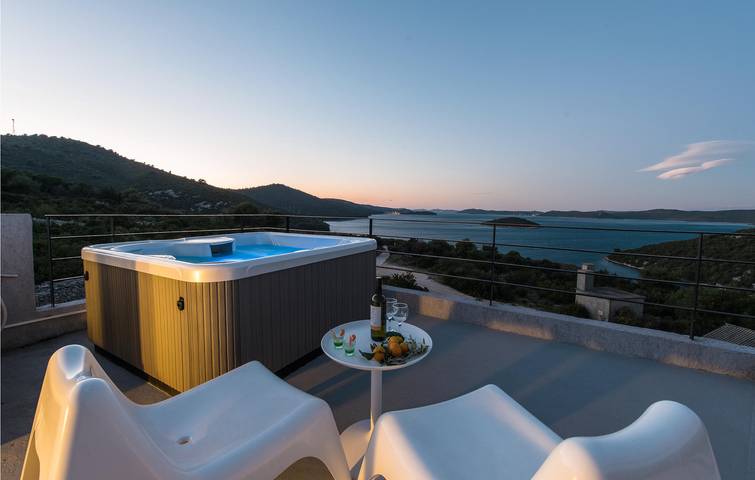 Location de vacances pour 4 personnes, avec terrasse à Sali - 4