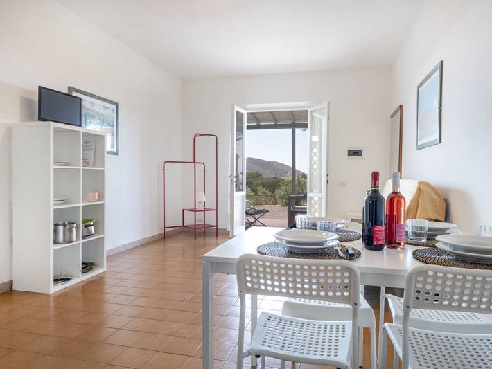 Ferienwohnung für 4 Personen, mit Ausblick und Garten sowie Terrasse in Lacona - 2