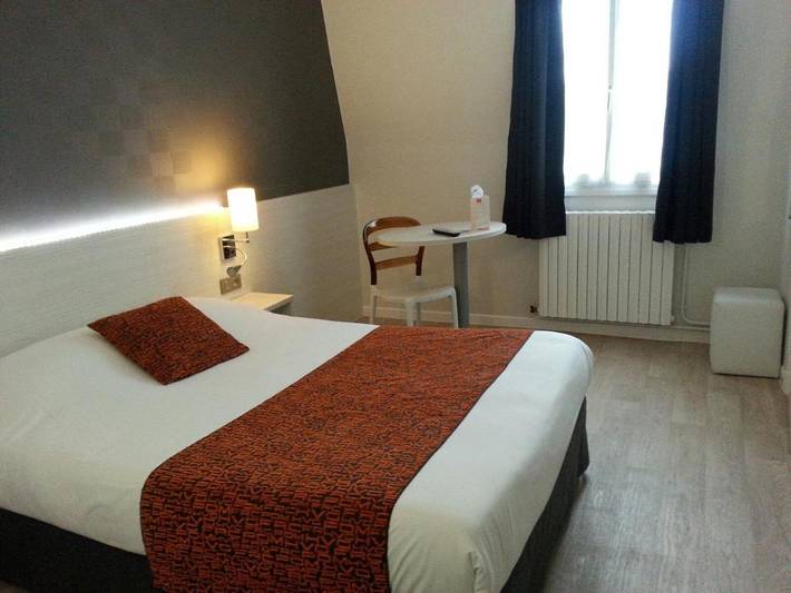 Hôtel pour 2 personnes, avec jardin dans Château-Gontier-sur-Mayenne