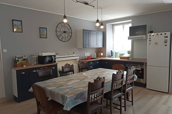 Gîte pour 12 personnes, avec jardin, adapté aux familles