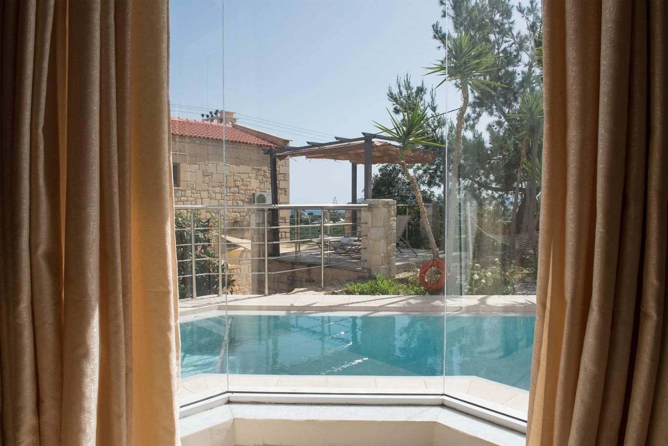 Pantanassa Villas -Terpsichore with Sea View in Kato Stalos, Agia Marina