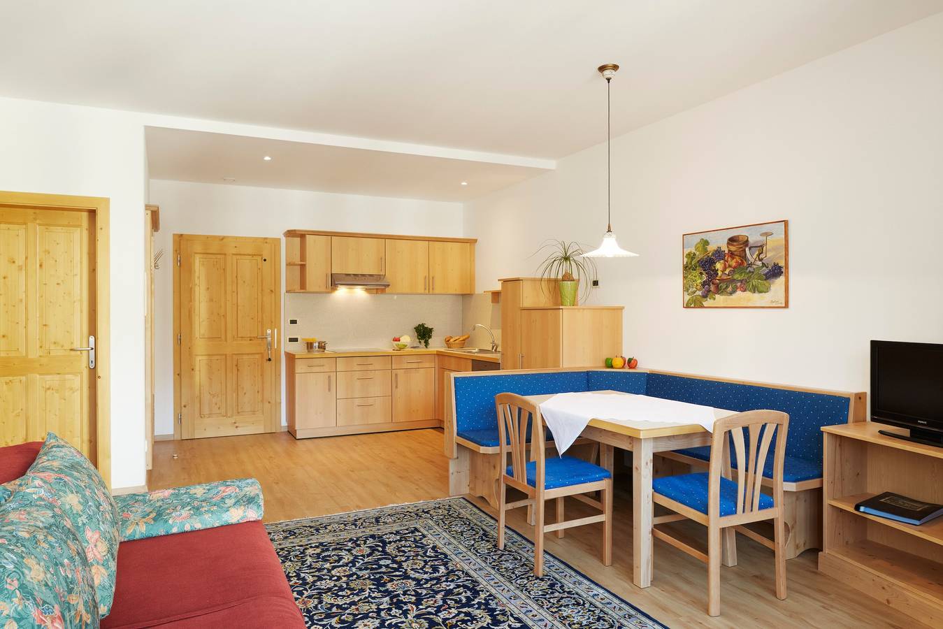 Ganze Wohnung, Familien-Logenplatz am Dorfplatz in Nals, Nonsberggruppe