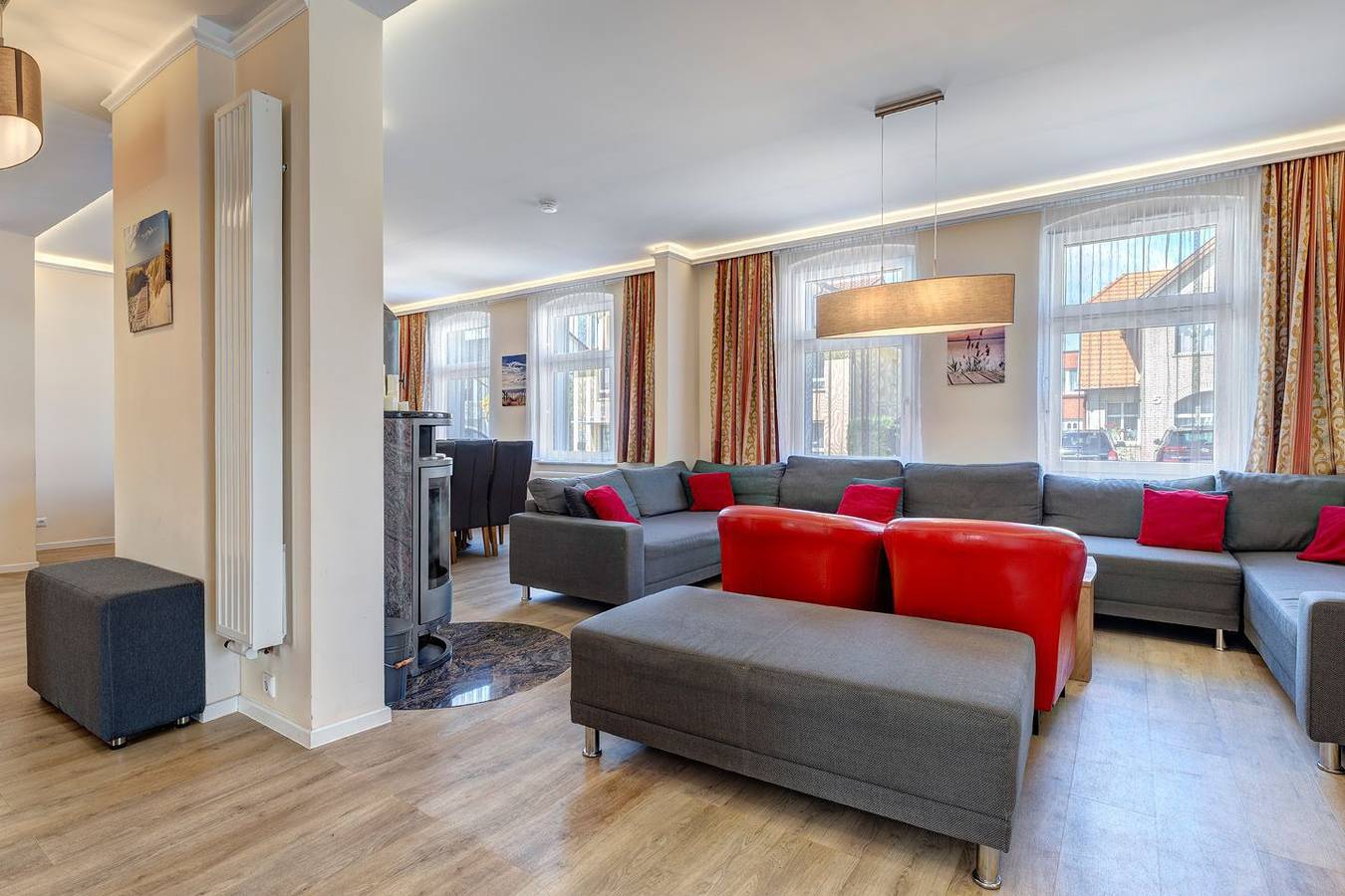 Ferienhaus 300m vom Ostseestrand mit 7 Schlafzimmern, privater Sauna und Kamin. in Koserow, Bernsteinbäder