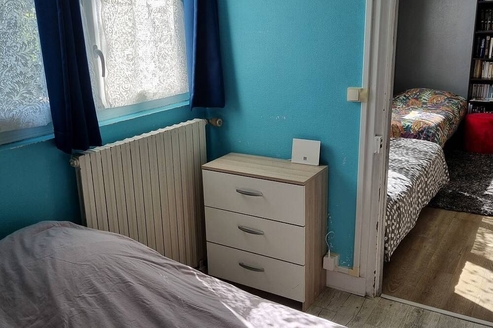 Entire apartment, House 100 m from the sea. in Luc-sur-Mer, Caen region