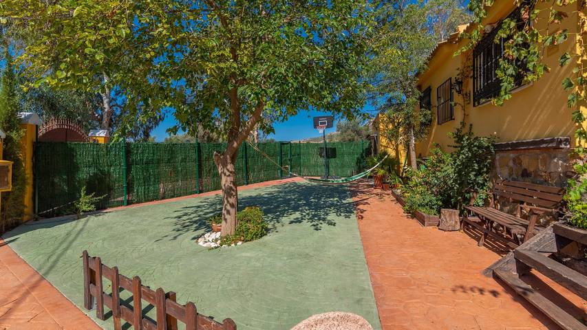 Cortijo el Alcornocal Villanueva de la Concepción by Ruralidays in Villanueva de la Concepción, Málaga Provinz