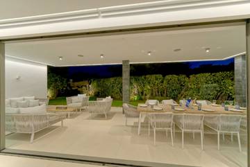 Holiday Home for 12 People in Nueva Andalucía, Marbella, Photo 4
