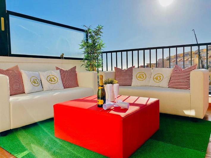 Villa für 8 Personen, mit Pool und Balkon sowie Whirlpool - 1
