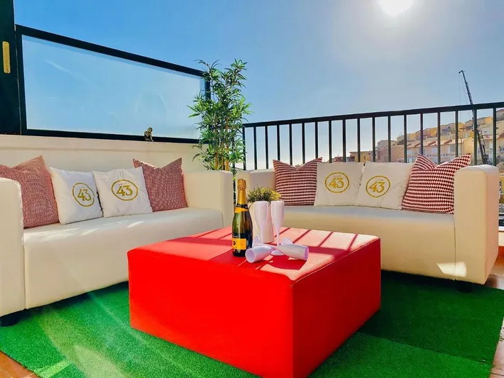 Villa für 8 Personen, mit Pool und Balkon sowie Whirlpool - 1
