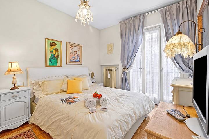 Appartamento intero, Chic Retreat with Park | Central Salò in Spiaggia delle Rive (Salò), Salò