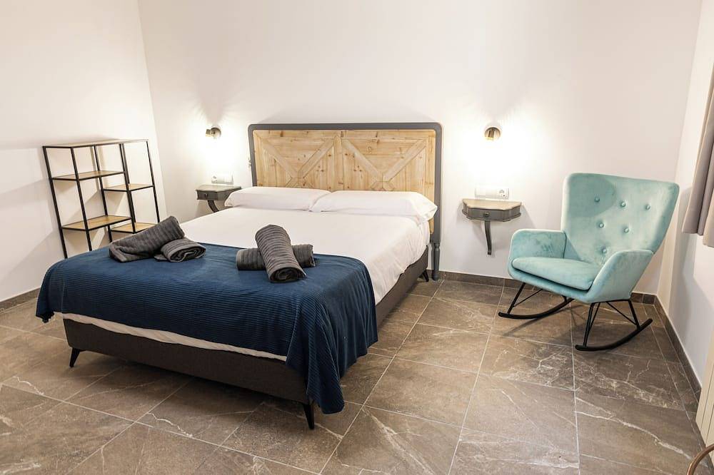 Apartamento entero, Cal Boli  Covetes in Margalef de Montsant, Montsant DO