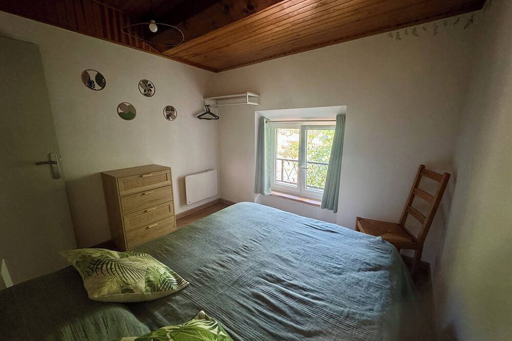 Nature gite, authentic Ardèche farmhouse in the Monts d'Ardeche Regional Park in Désaignes, Parc naturel régional des Monts d'Ardèche