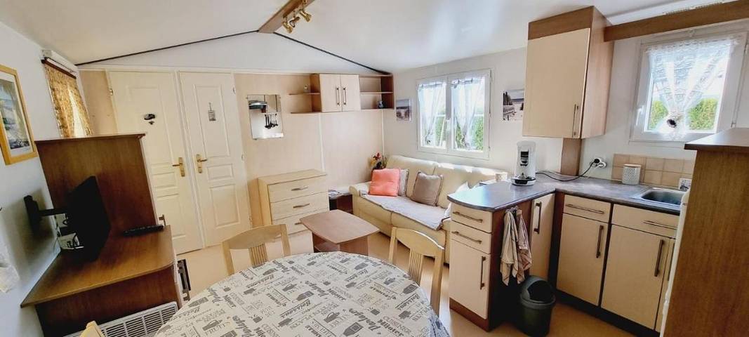 Camping pour 4 personnes, avec terrasse et jardin à Dolus-d'Oléron - 3