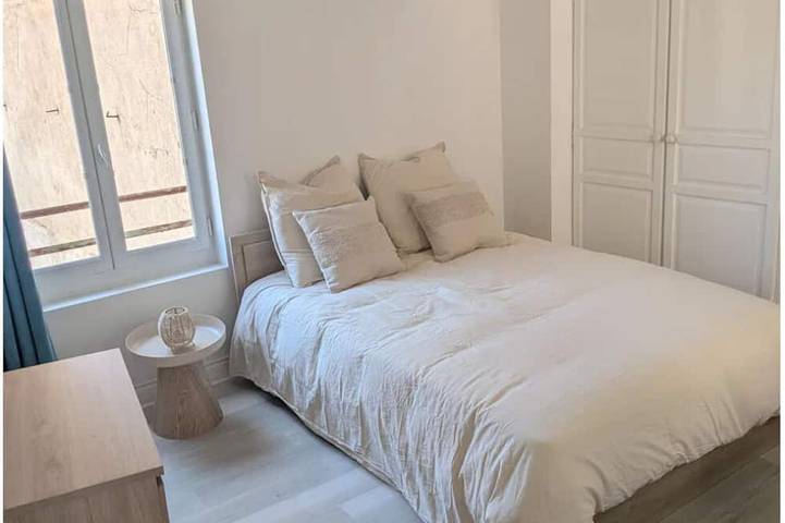 Apartamento entero, T2 bright hyper center in Châlons-en-Champagne, Marne