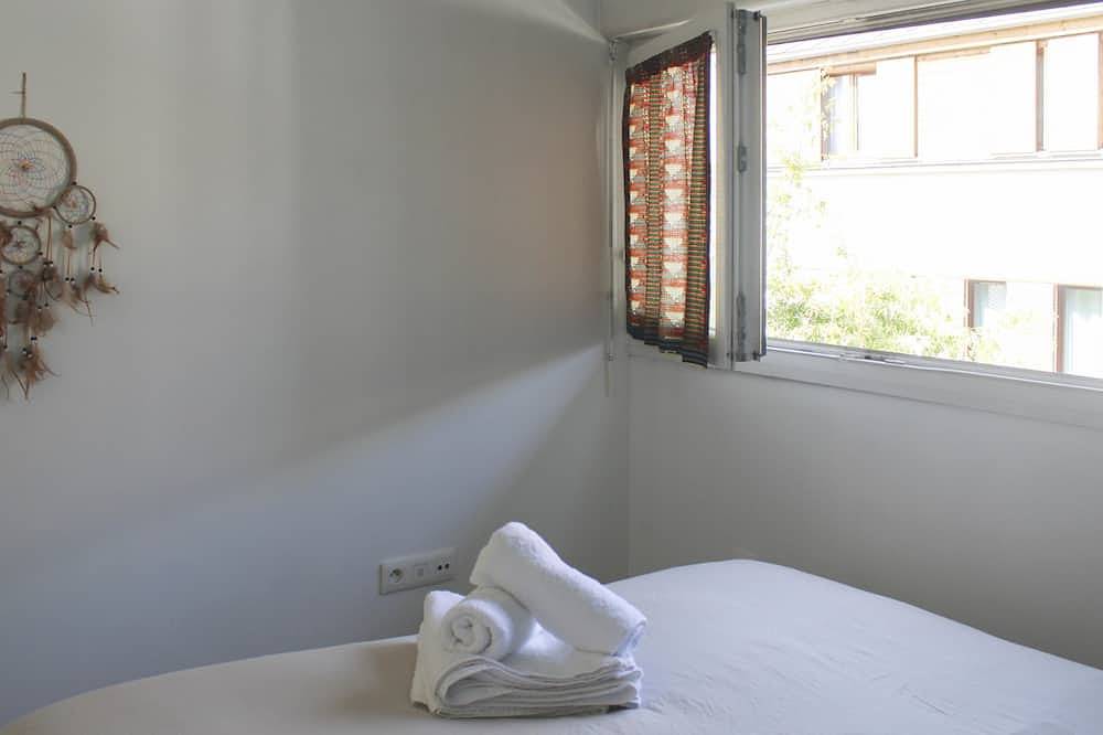 Apartamento entero, Spacious haven of peace with beautiful decoration in La Courneuve, Sena-Saint Denis