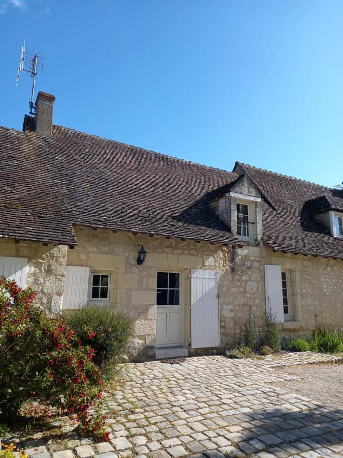 Chambre d’hôte pour 2 personnes, avec Terrasse ainsi que Jardin et Piscine à Ingrandes-de-Touraine