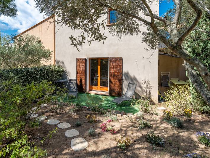 Location de vacances pour 6 personnes, avec jardin et terrasse à Belgodère - 2