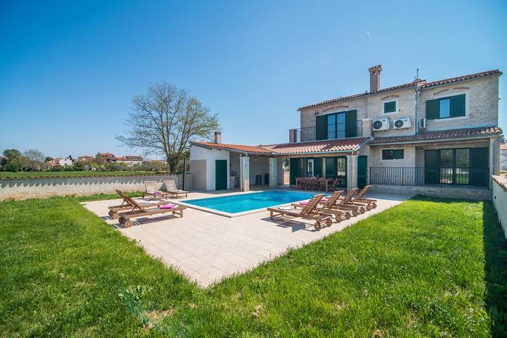 Villa pour 10 personnes, avec jardin et piscine à Pomer - 4