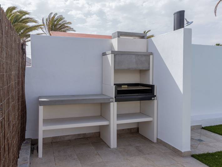 Modernes und helles Ferienhaus direkt am Meer, mit zwei großen Terrassen, Garte in Villaverde, La Oliva