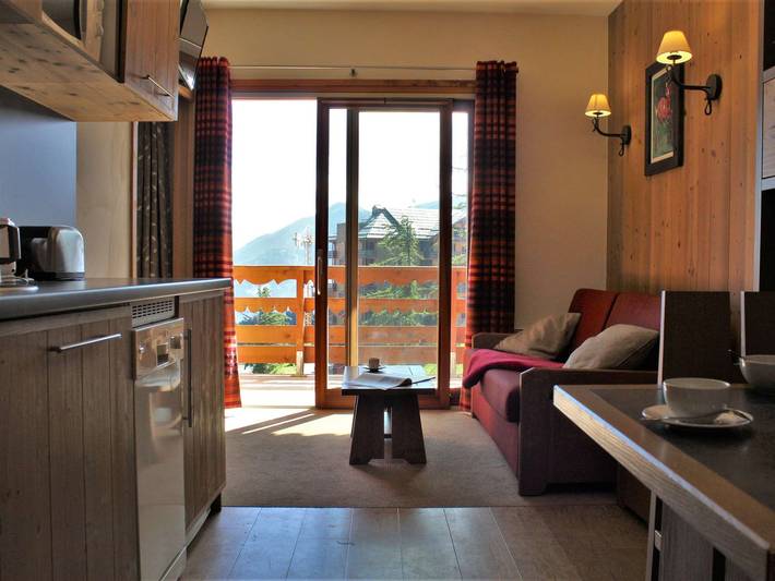 Ganze Wohnung, 2-Zimmer-Wohnung für 5 Personen, an den Pisten mit Innenpool, Sauna und Wlan in Station de Risoul, Risoul
