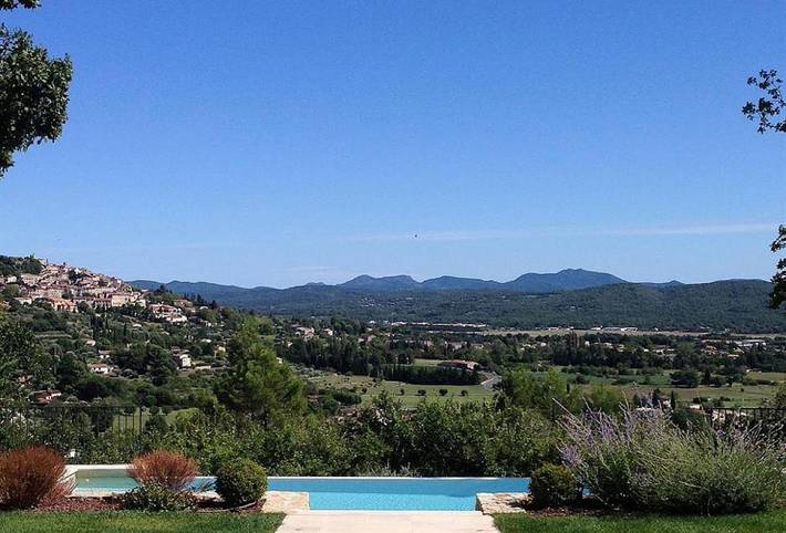 Villa pour 8 personnes, avec jardin ainsi que piscine et terrasse à Fayence