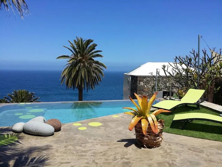 Villa für 4 Personen, mit Garten und Ausblick sowie Pool - 1