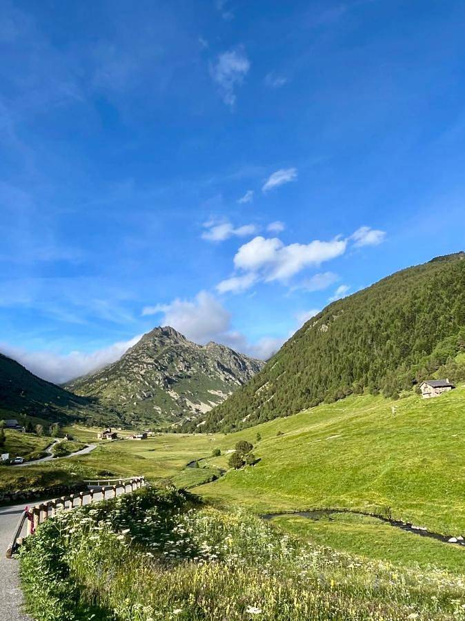Gîte pour 5 personnes, avec vue, animaux acceptés dans Incles - 4