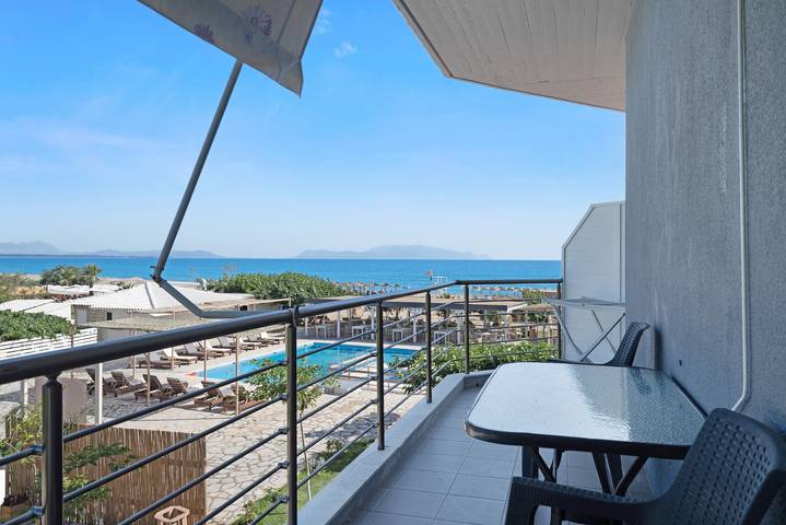 Studio dla 2 osób, z Balkon i Ogród oraz Basen dla dzieci w Epir