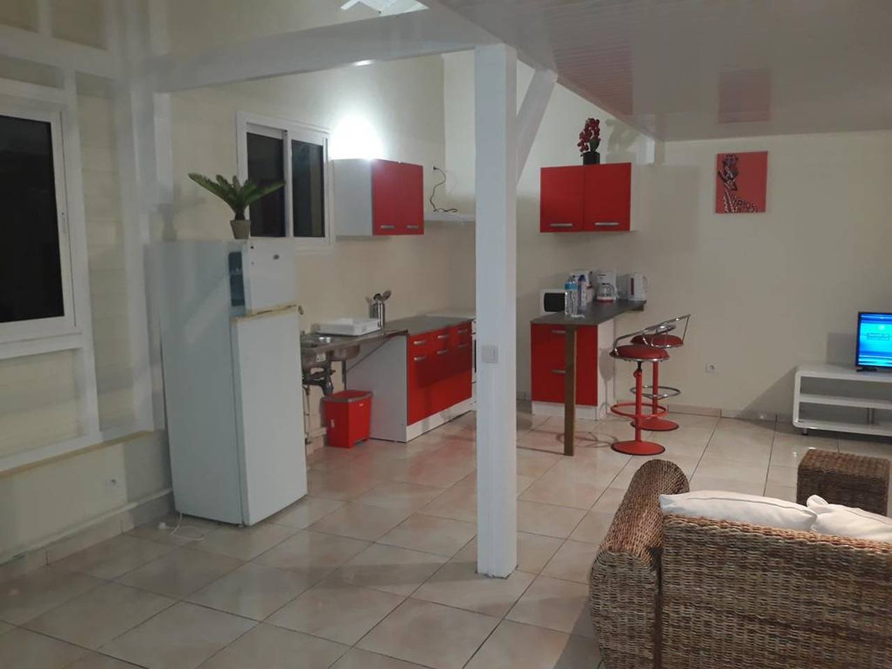 Apartamento entero, Apartamento espacioso con piscina en Le Gosier - 90 m² - Jacuzzi in Cocoyer, Le Gosier