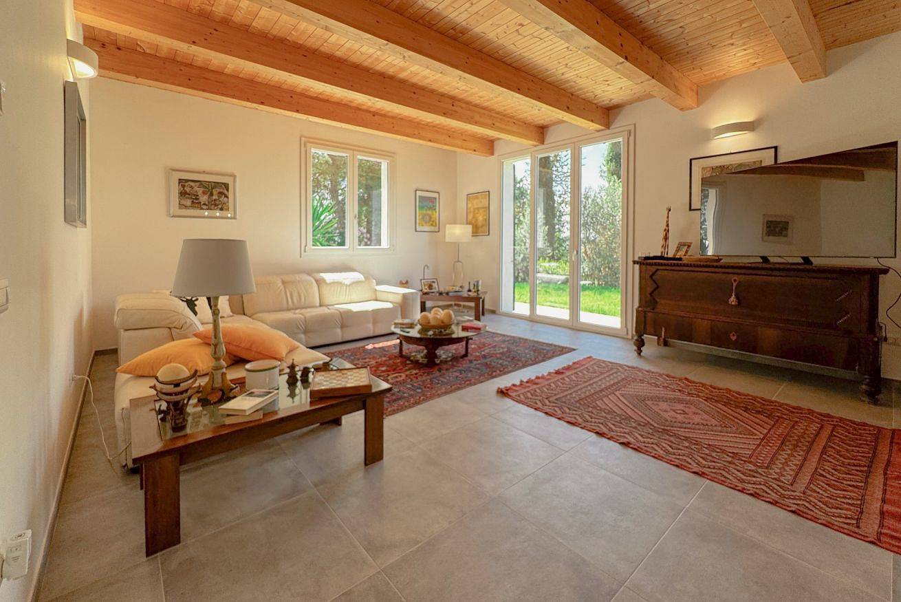 Entire apartment, Elegant Villa with Garden - Perfect for Groups in Potenza Picena, Adriatic Coast Marken