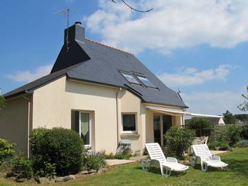 Gîte pour 6 personnes, avec terrasse dans Penvins